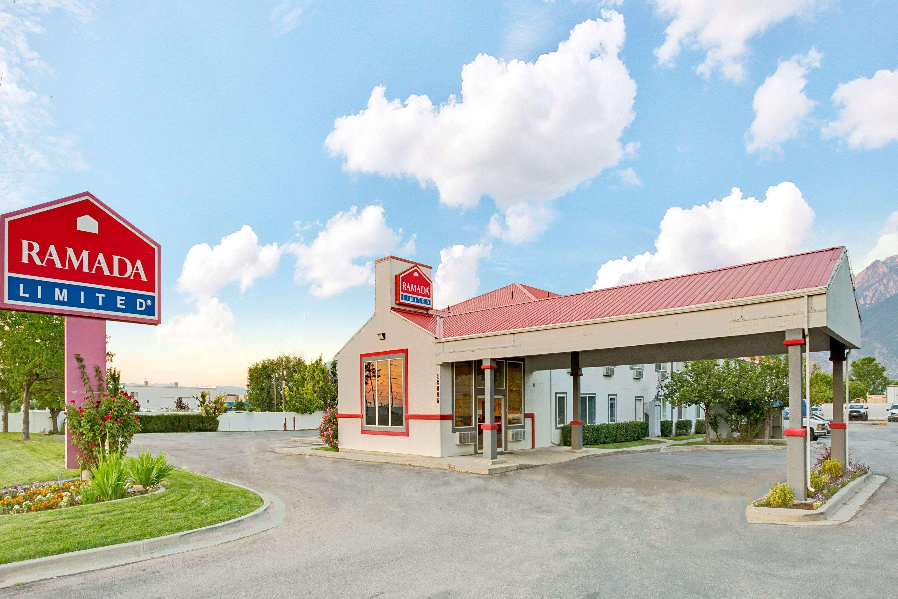 Ramada By Wyndham Draper, Utah Hotell Exteriör bild